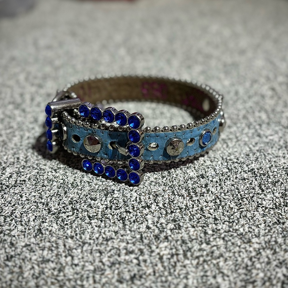 B.B. Simon Blue and Silver Dog Collar Beautiful! Fancy rhinestones bling sparkle